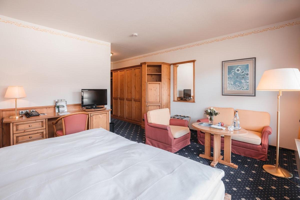 Schuele'S Wellnessresort & Spa Adults Only Oberstdorf Esterno foto